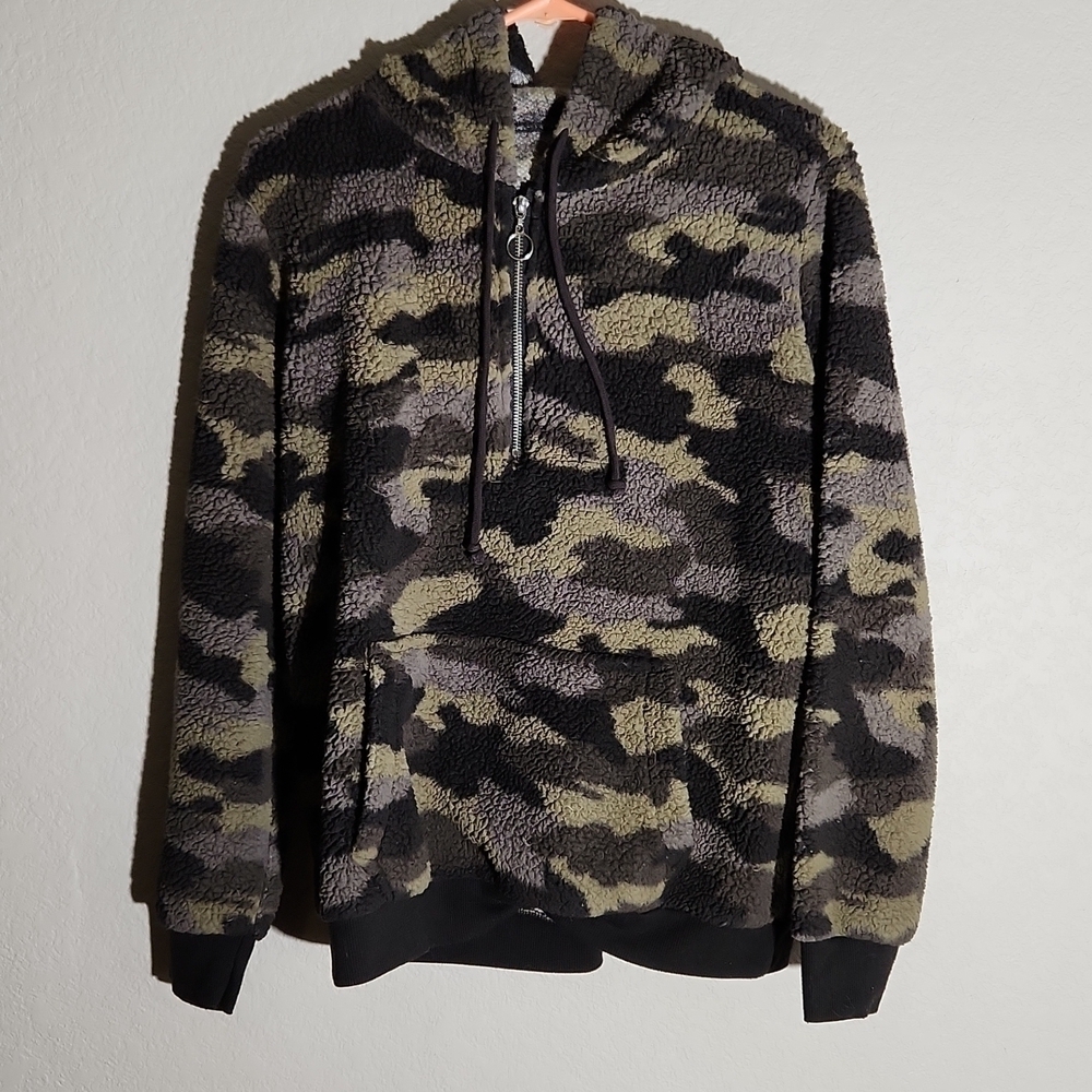 NoBo Sherpa Hoodie Size 15 To 16 Juniors Green Camoflauge